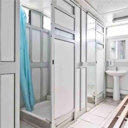 فندق Cozy Lisbon Marina Sleepaboard - Sail Away المظهر الخارجي الصورة