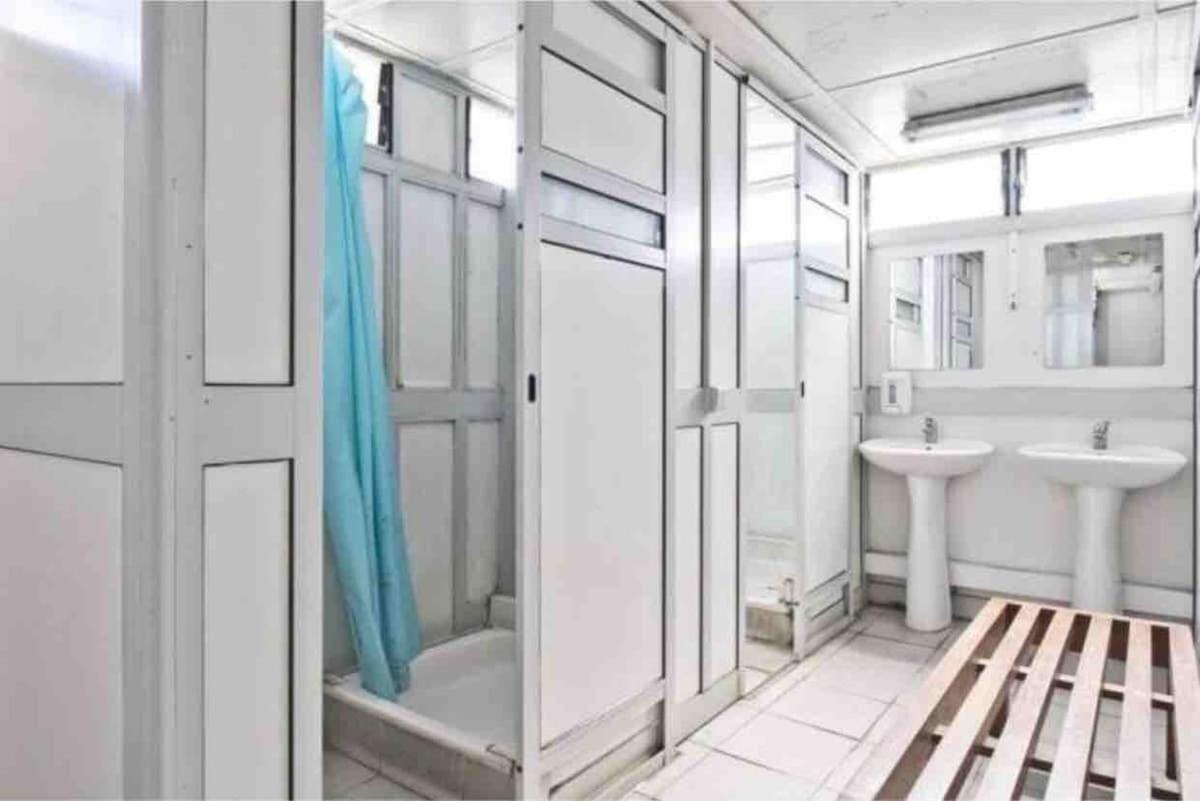 فندق Cozy Lisbon Marina Sleepaboard - Sail Away المظهر الخارجي الصورة